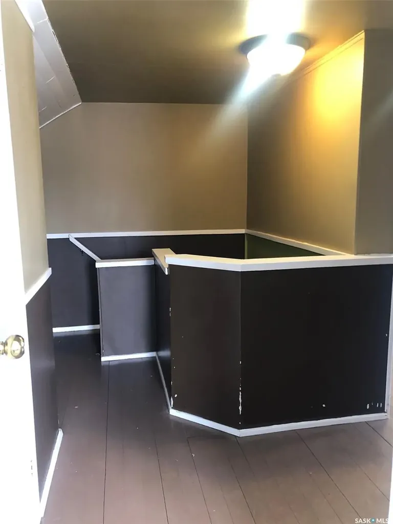 220 Eighth Avenue E Canora SK S0A 0L0