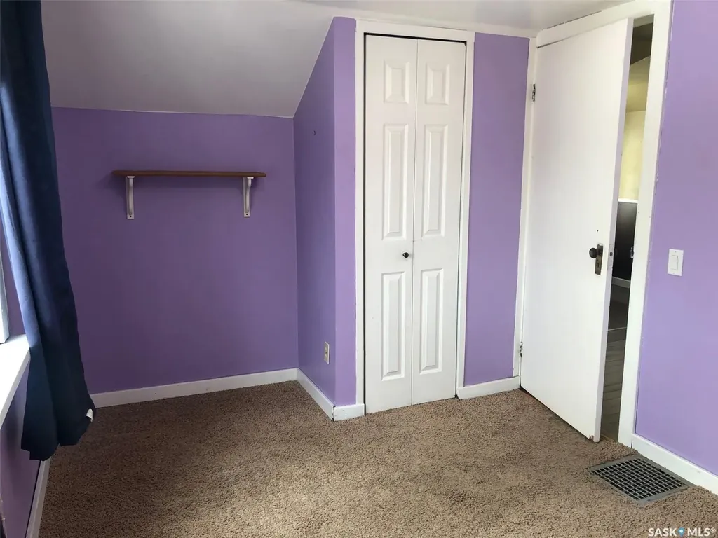 220 Eighth Avenue E Canora SK S0A 0L0