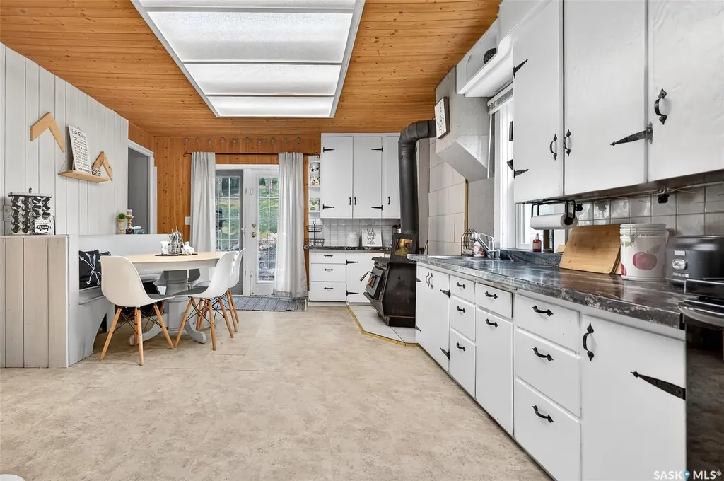 3 Elliott Drive Sun Valley SK S6H 7W6