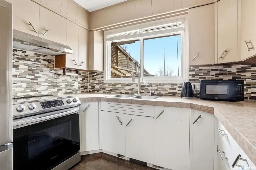 75 Rothwell Crescent Regina SK S4N 1R5