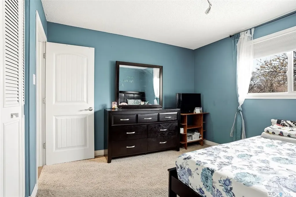 75 Rothwell Crescent Regina SK S4N 1R5