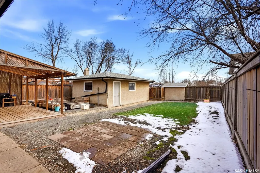 75 Rothwell Crescent Regina SK S4N 1R5