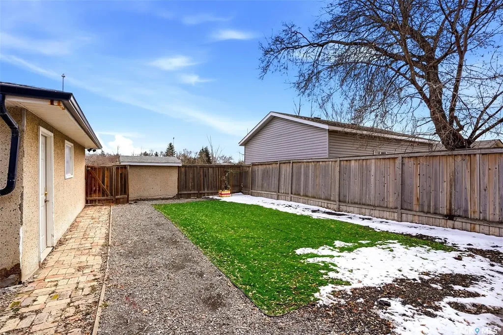 75 Rothwell Crescent Regina SK S4N 1R5