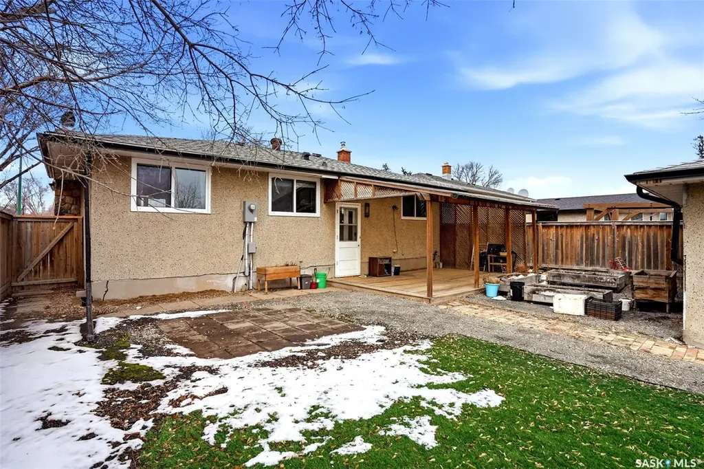 75 Rothwell Crescent Regina SK S4N 1R5