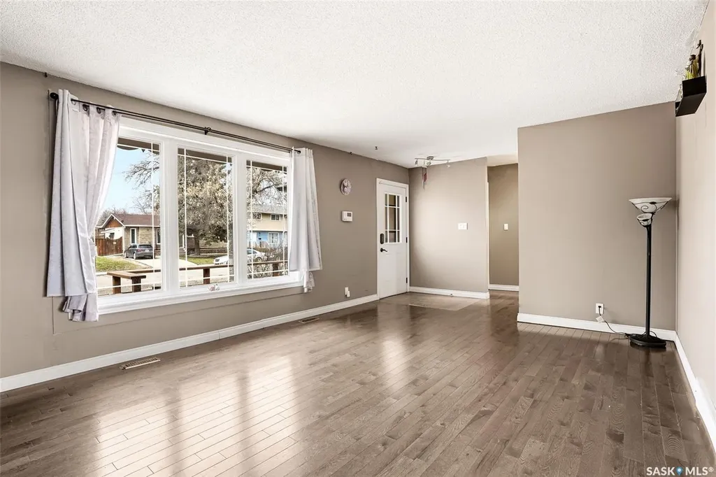 75 Rothwell Crescent Regina SK S4N 1R5
