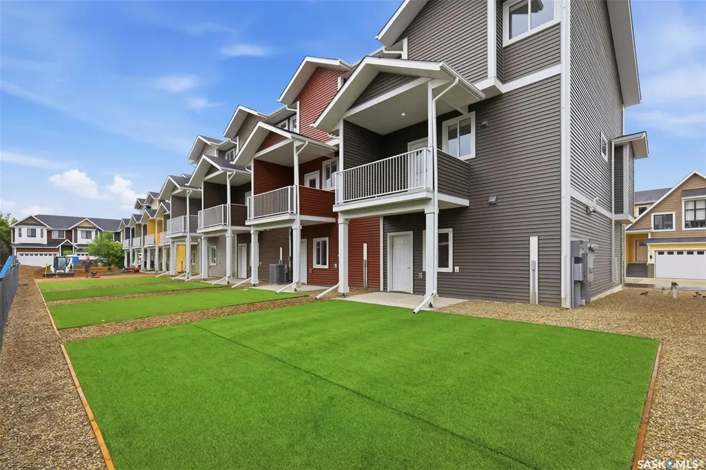 3220 11th Street W Saskatoon SK S7M 5M4