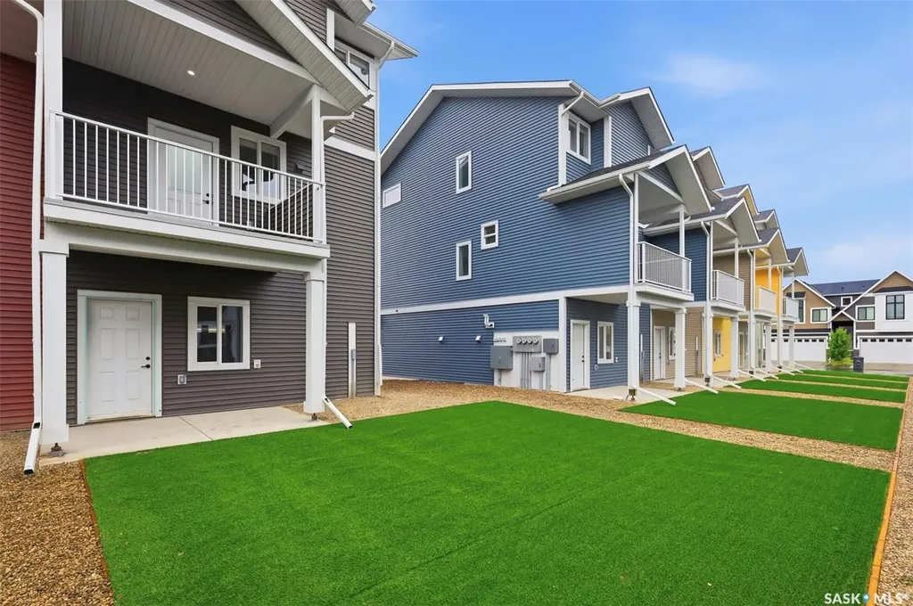 3220 11th Street W Saskatoon SK S7M 5M4