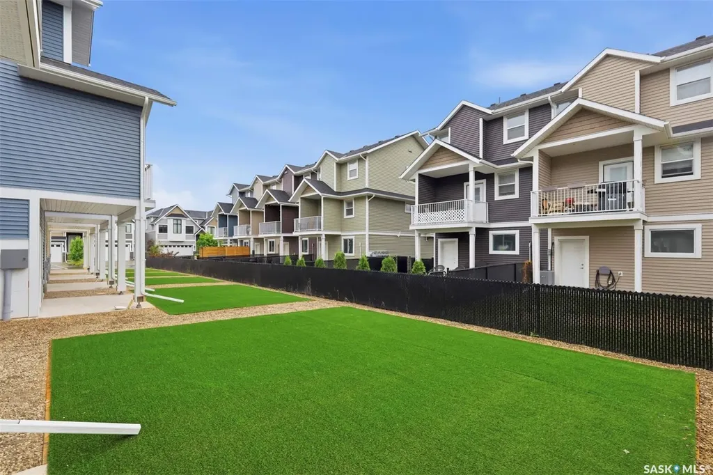 3220 11th Street W Saskatoon SK S7M 5M4