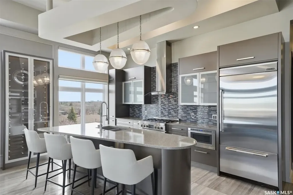 922 Broadway Avenue Saskatoon SK S7N 1B7