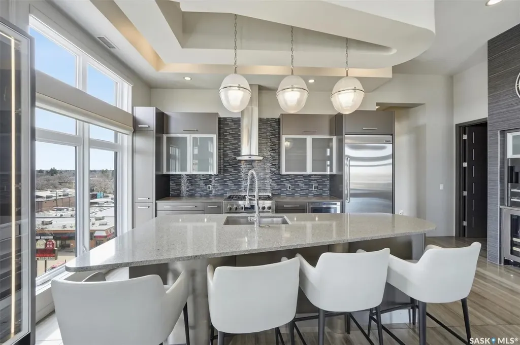 922 Broadway Avenue Saskatoon SK S7N 1B7