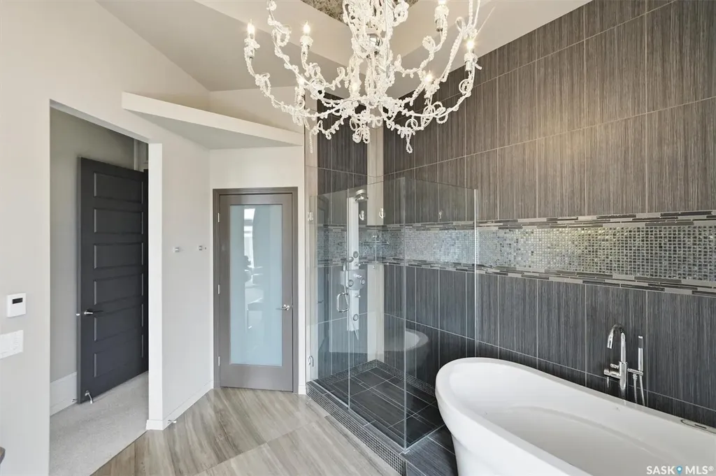 922 Broadway Avenue Saskatoon SK S7N 1B7