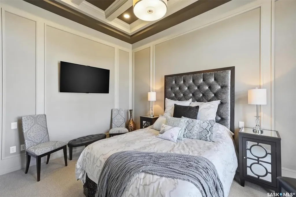 922 Broadway Avenue Saskatoon SK S7N 1B7