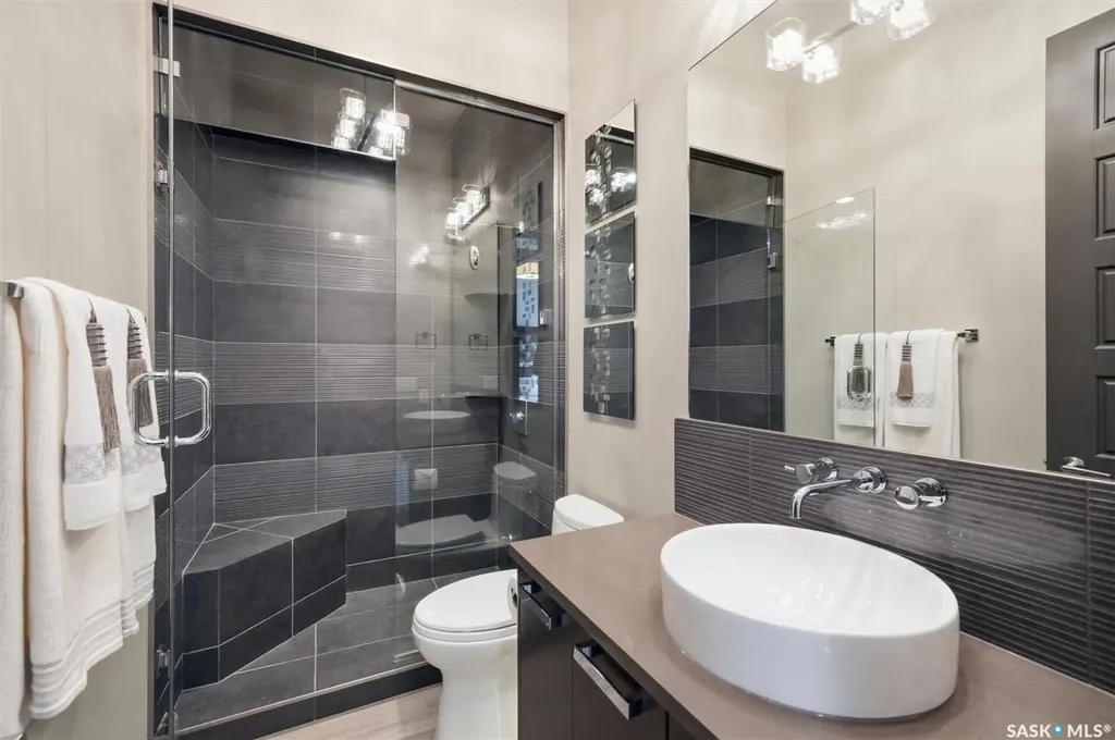 922 Broadway Avenue Saskatoon SK S7N 1B7