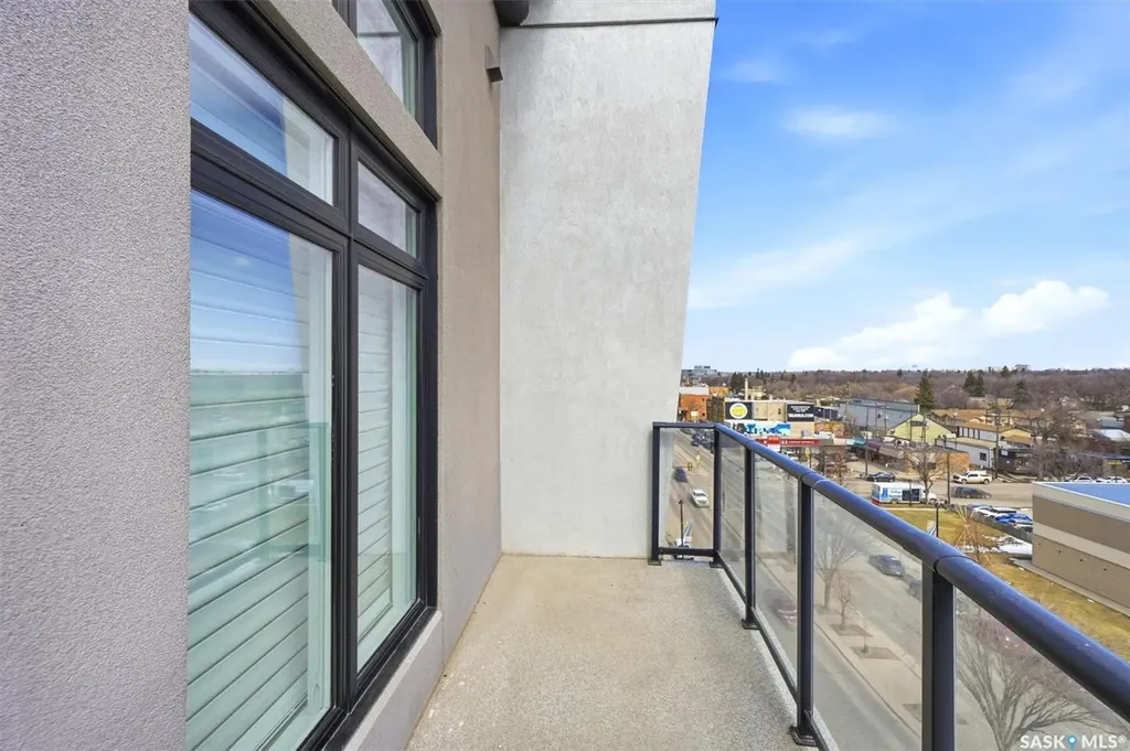 922 Broadway Avenue Saskatoon SK S7N 1B7