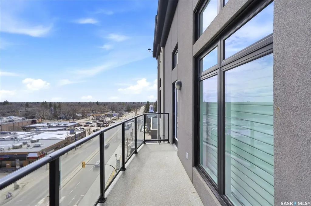 922 Broadway Avenue Saskatoon SK S7N 1B7
