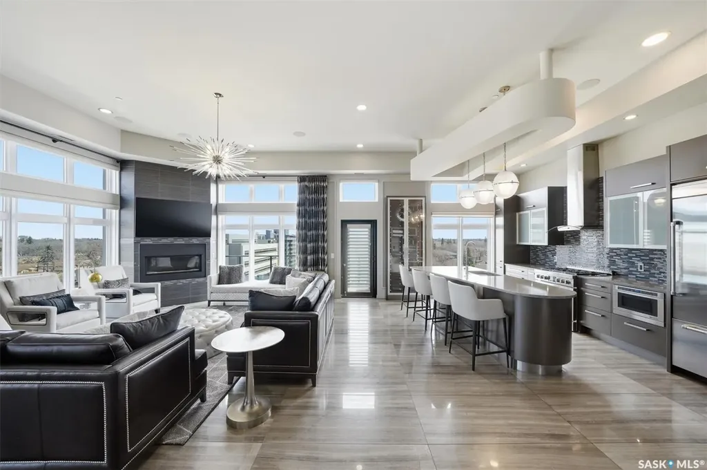 922 Broadway Avenue Saskatoon SK S7N 1B7