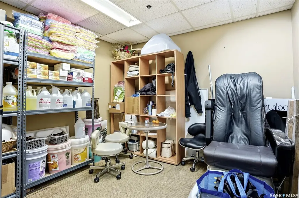 1868 Scarth Street Regina SK S4P 2G3