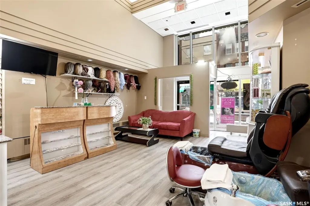 1868 Scarth Street Regina SK S4P 2G3