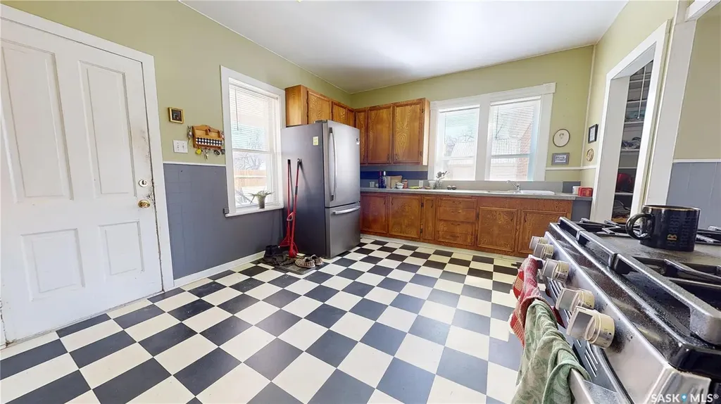 402 Jasper Street Maple Creek SK S0N 1N0