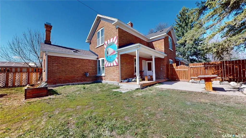 402 Jasper Street Maple Creek SK S0N 1N0