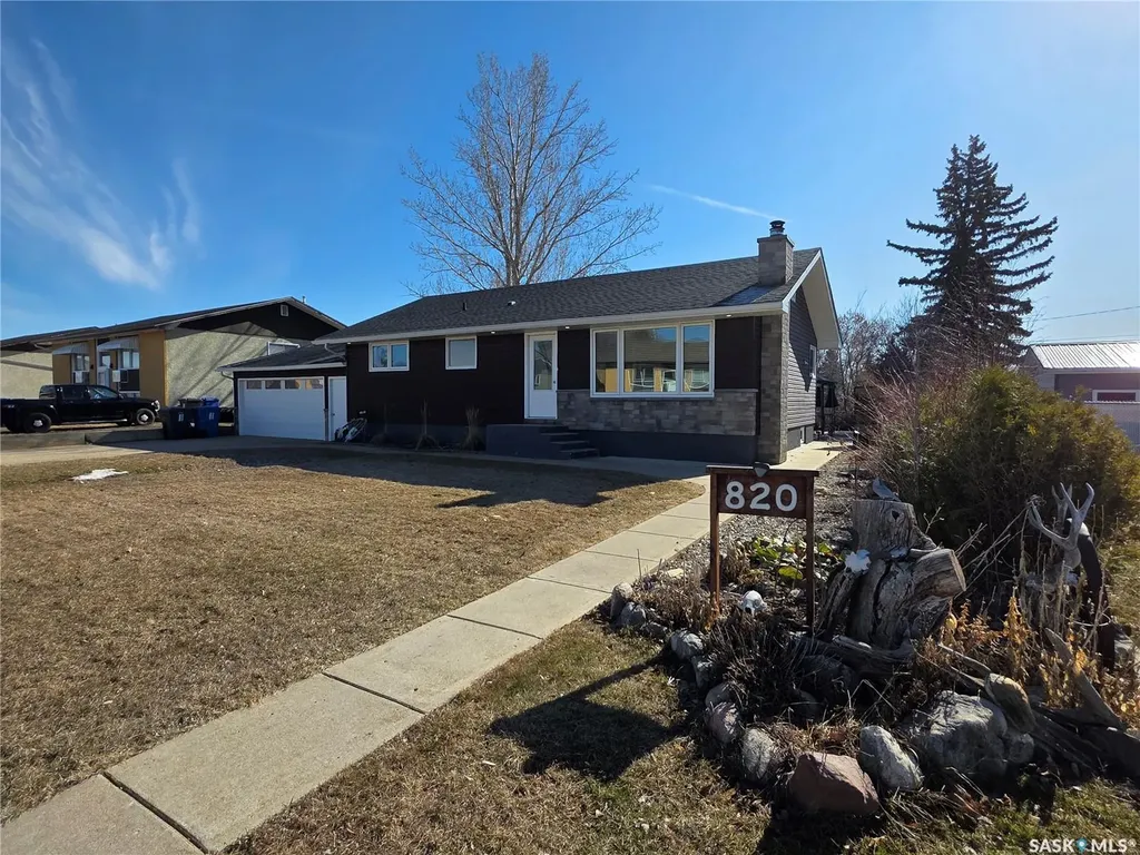 820 Scotia Street Melville SK S0A 2P0
