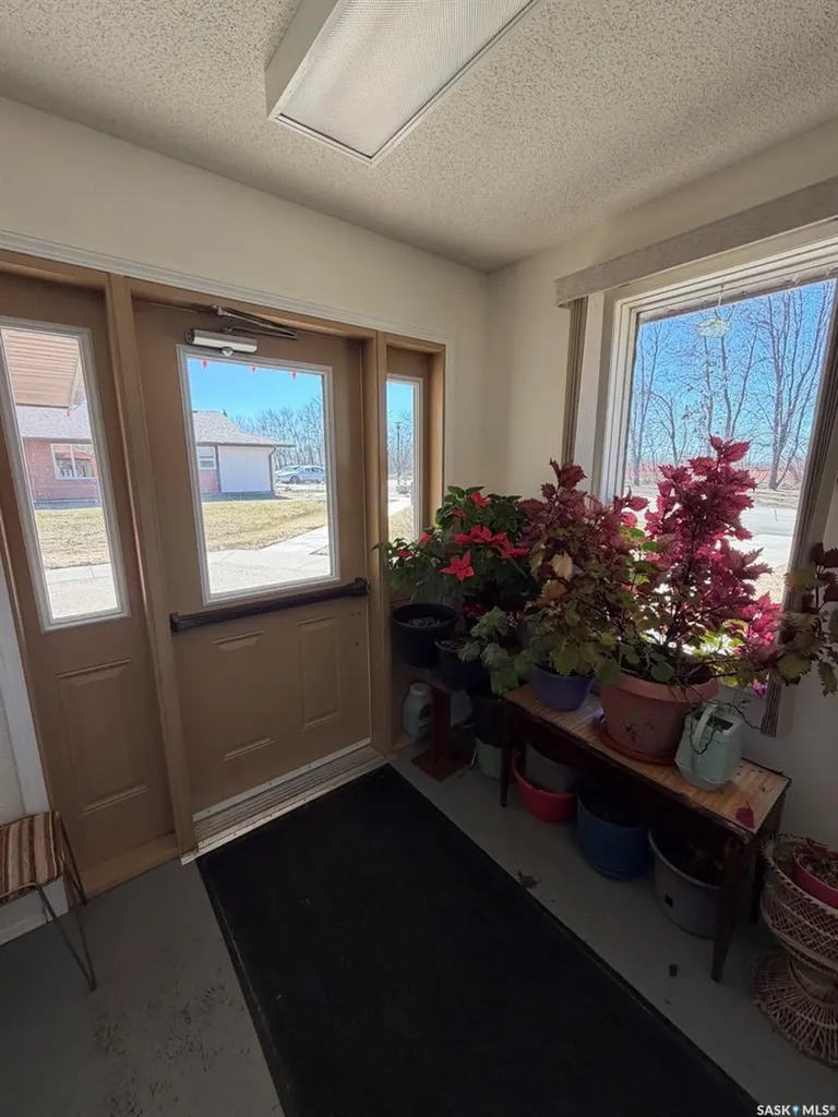 704 Assiniboia Avenue Maryfield SK S0G 3K0