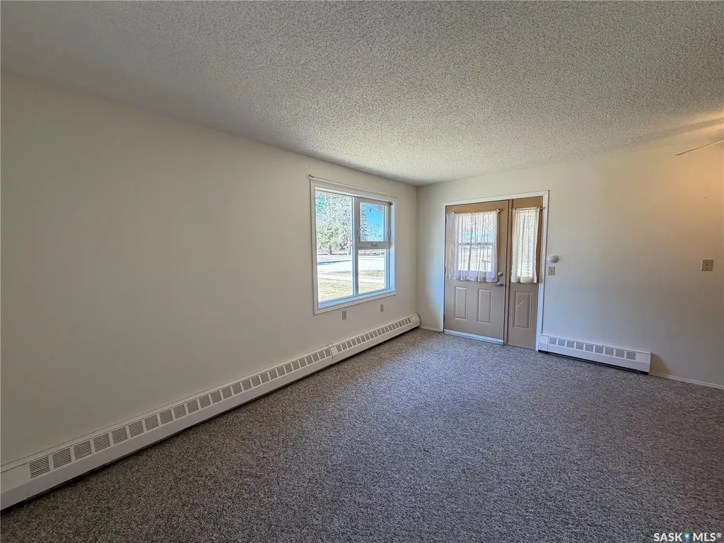 704 Assiniboia Avenue Maryfield SK S0G 3K0