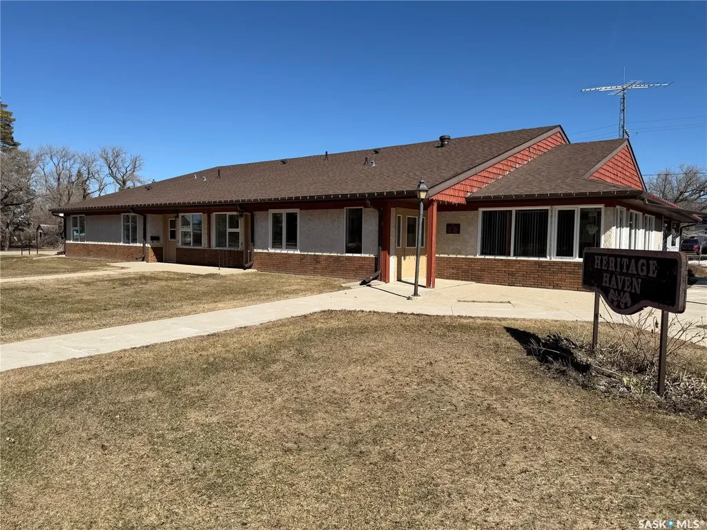 704 Assiniboia Avenue Maryfield SK S0G 3K0