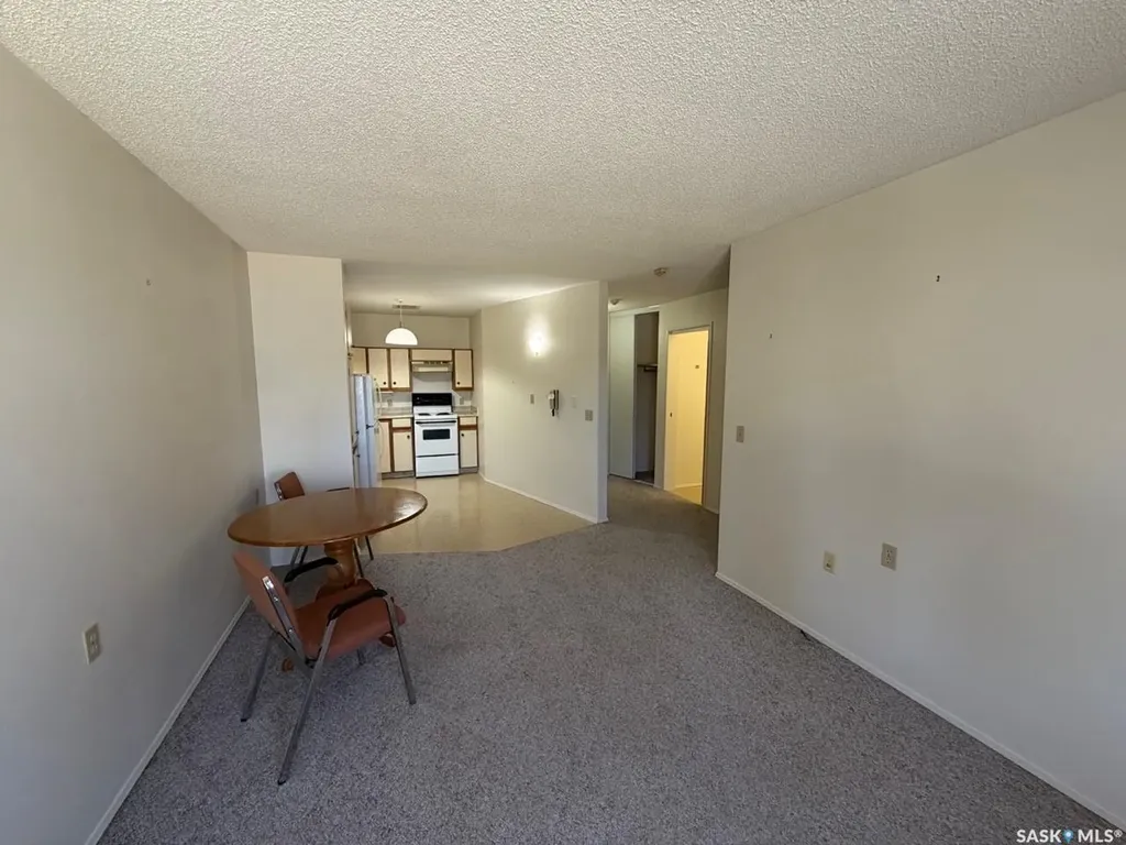704 Assiniboia Avenue Maryfield SK S0G 3K0