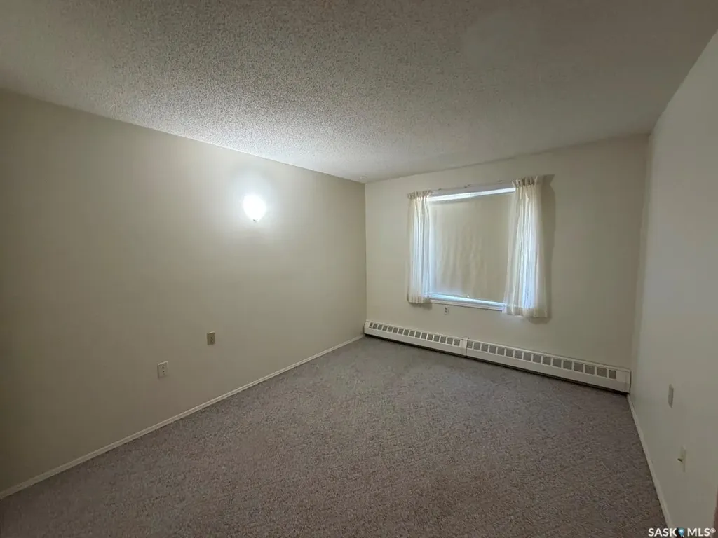 704 Assiniboia Avenue Maryfield SK S0G 3K0