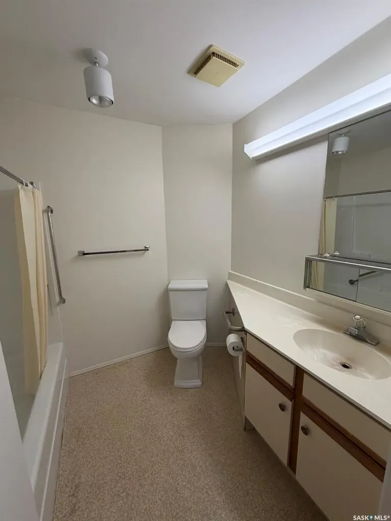 704 Assiniboia Avenue Maryfield SK S0G 3K0