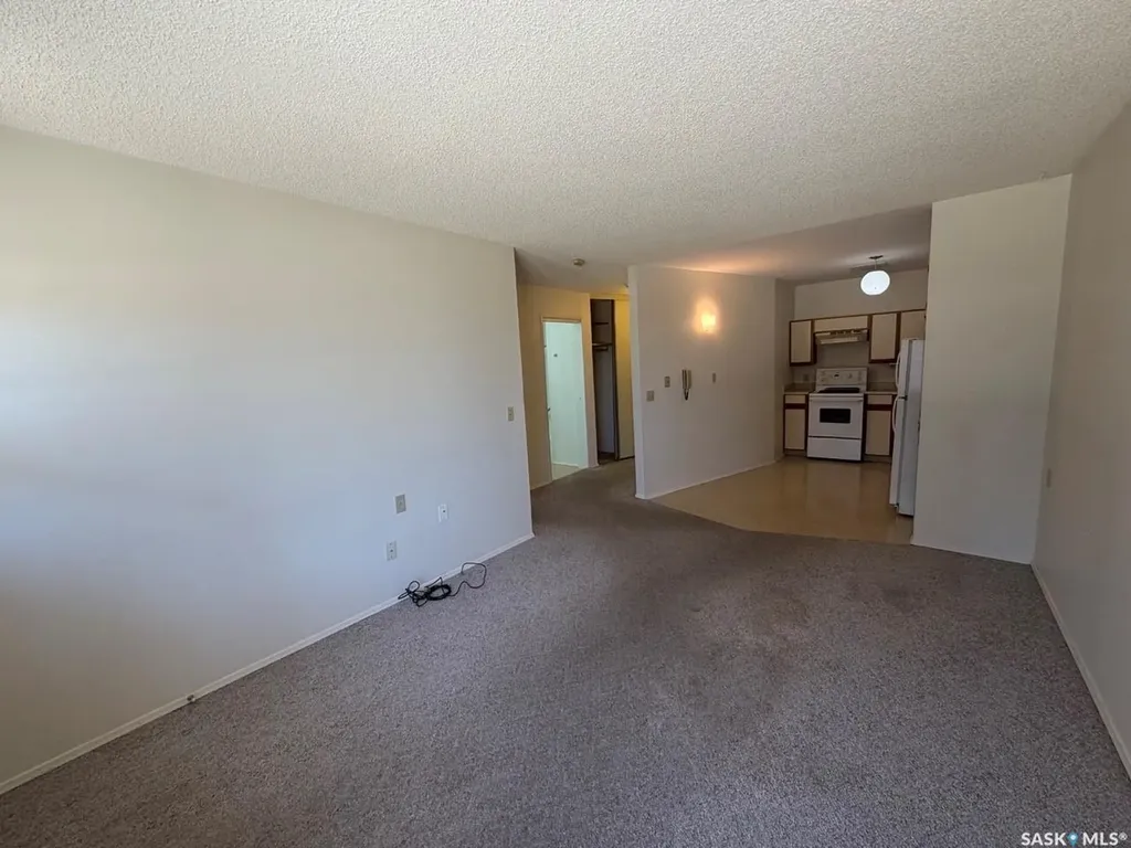 704 Assiniboia Avenue Maryfield SK S0G 3K0