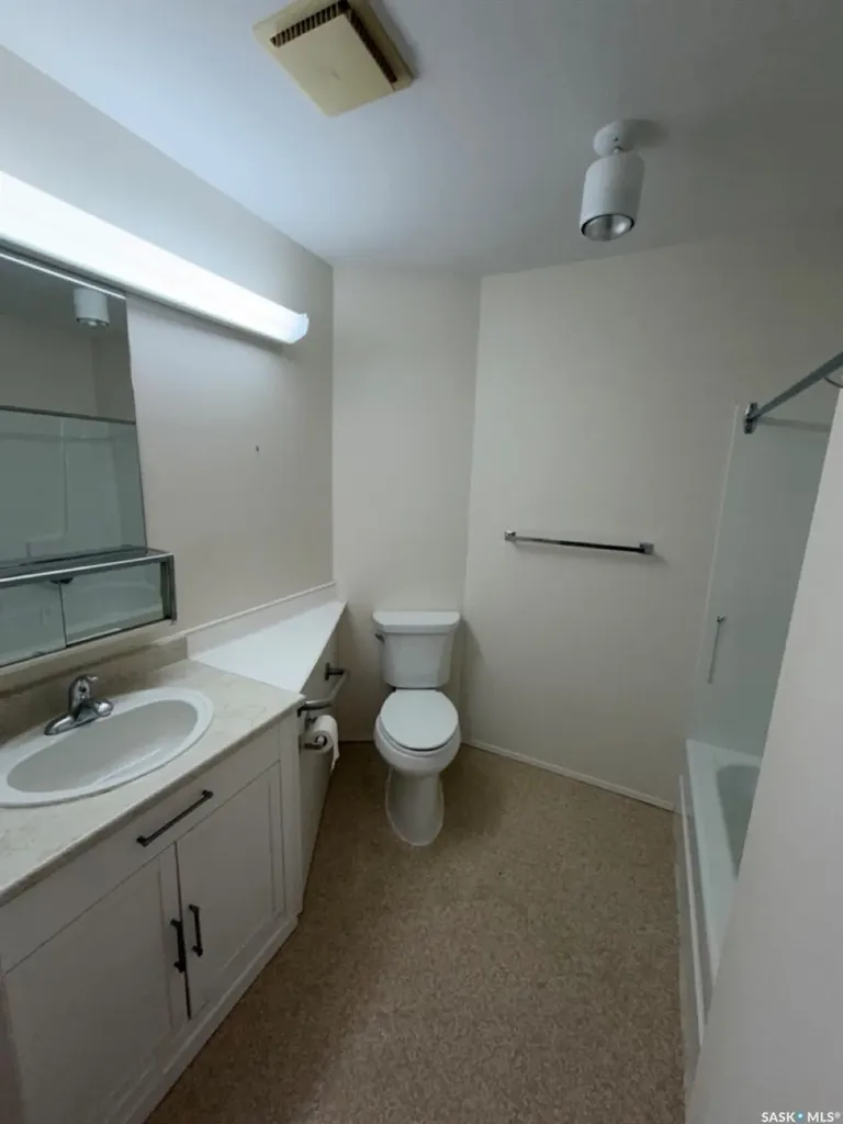 704 Assiniboia Avenue Maryfield SK S0G 3K0