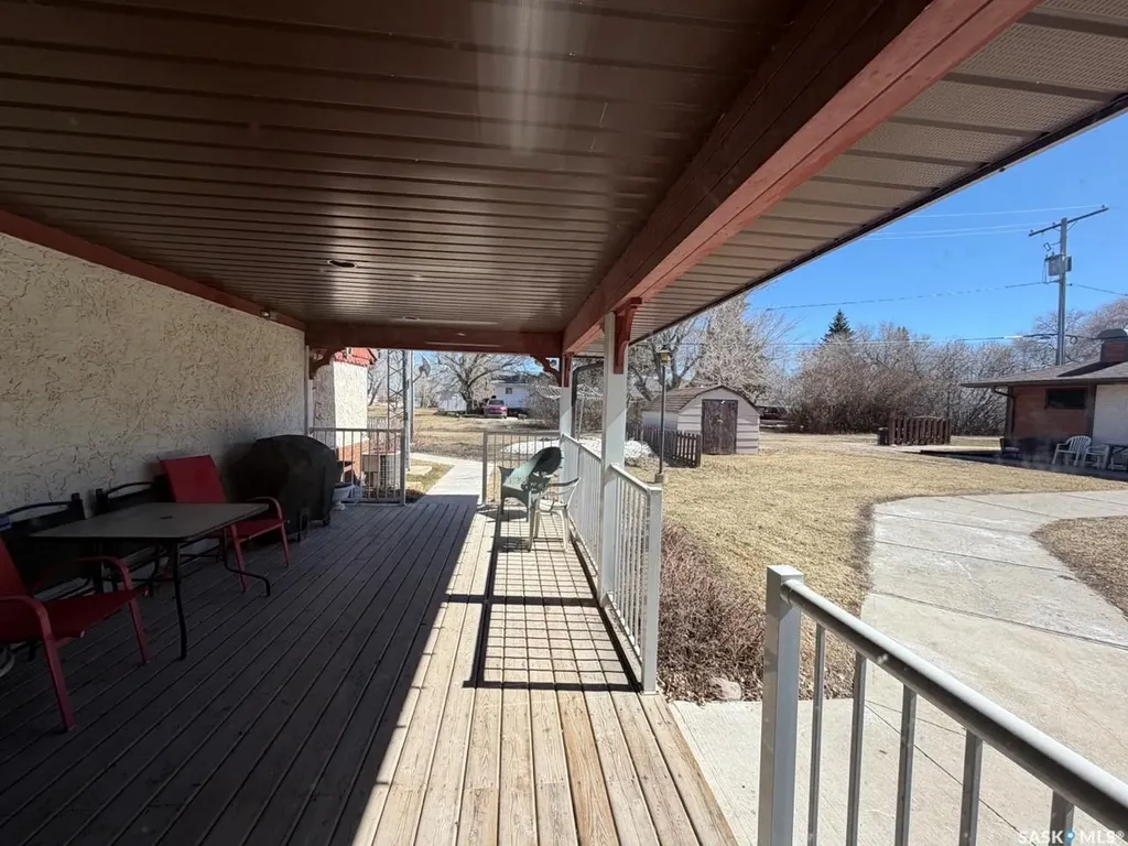 704 Assiniboia Avenue Maryfield SK S0G 3K0