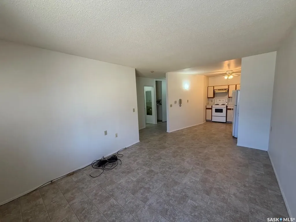 704 Assiniboia Avenue Maryfield SK S0G 3K0