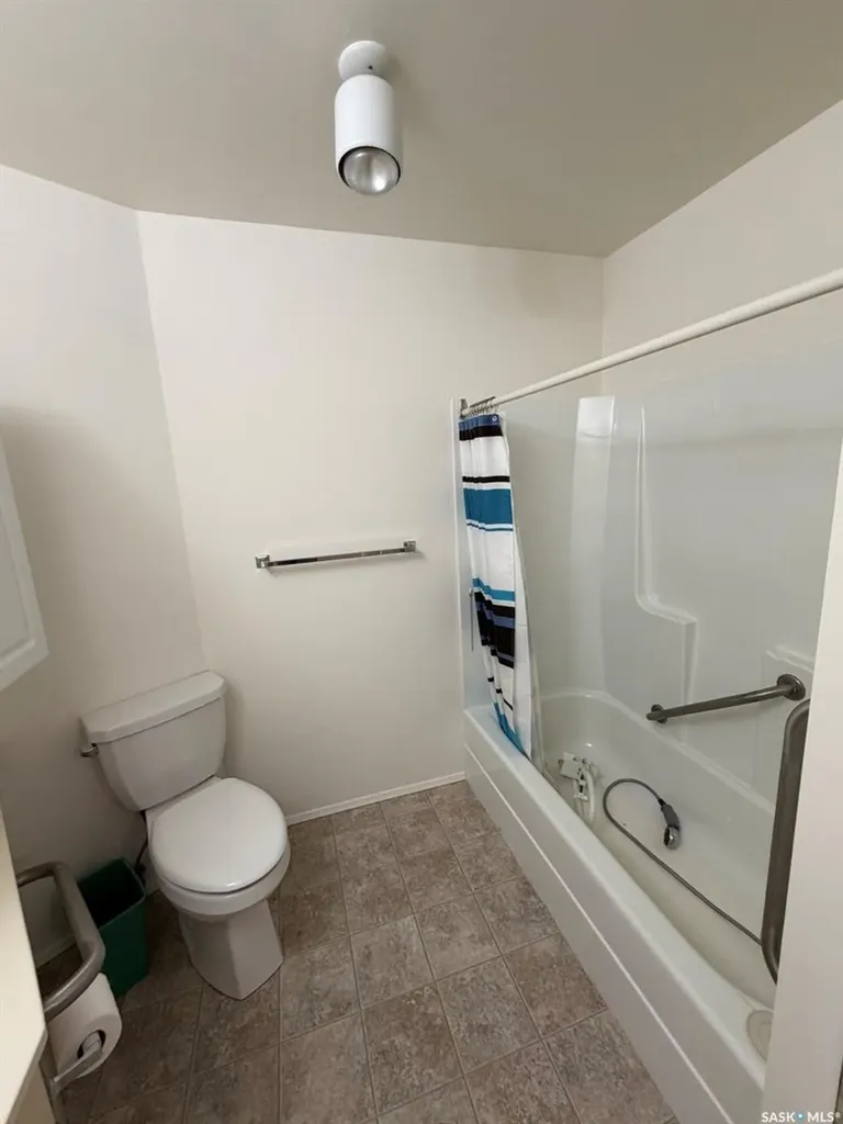 704 Assiniboia Avenue Maryfield SK S0G 3K0