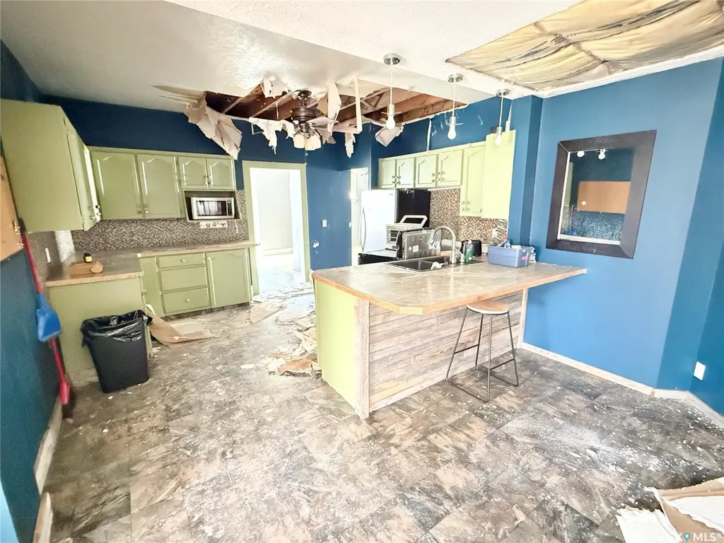408 Assiniboia Street Weyburn SK S4H 0R6