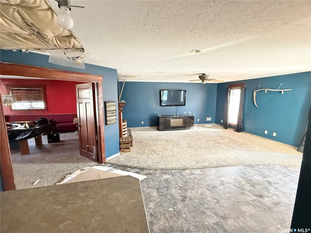 408 Assiniboia Street Weyburn SK S4H 0R6