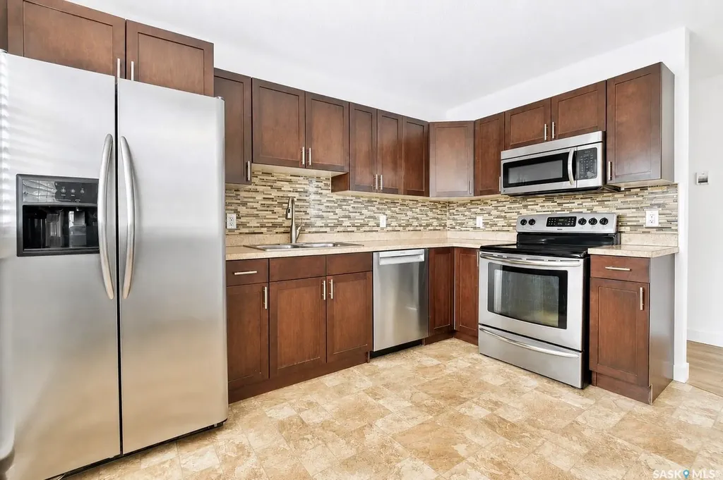 2121 Rae Street Regina SK S4T 2E8