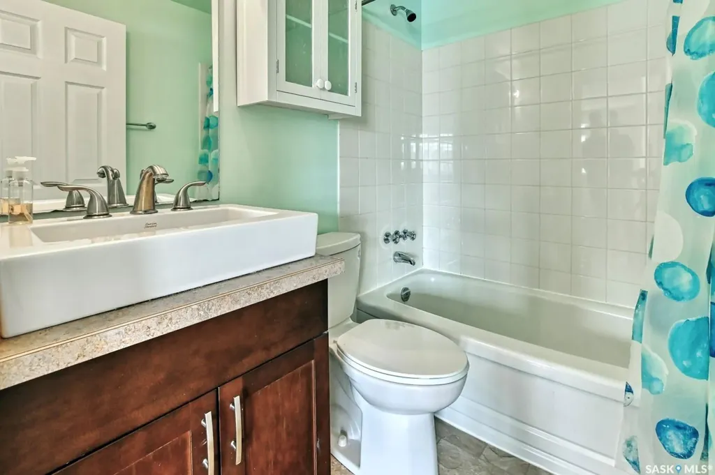 2121 Rae Street Regina SK S4T 2E8