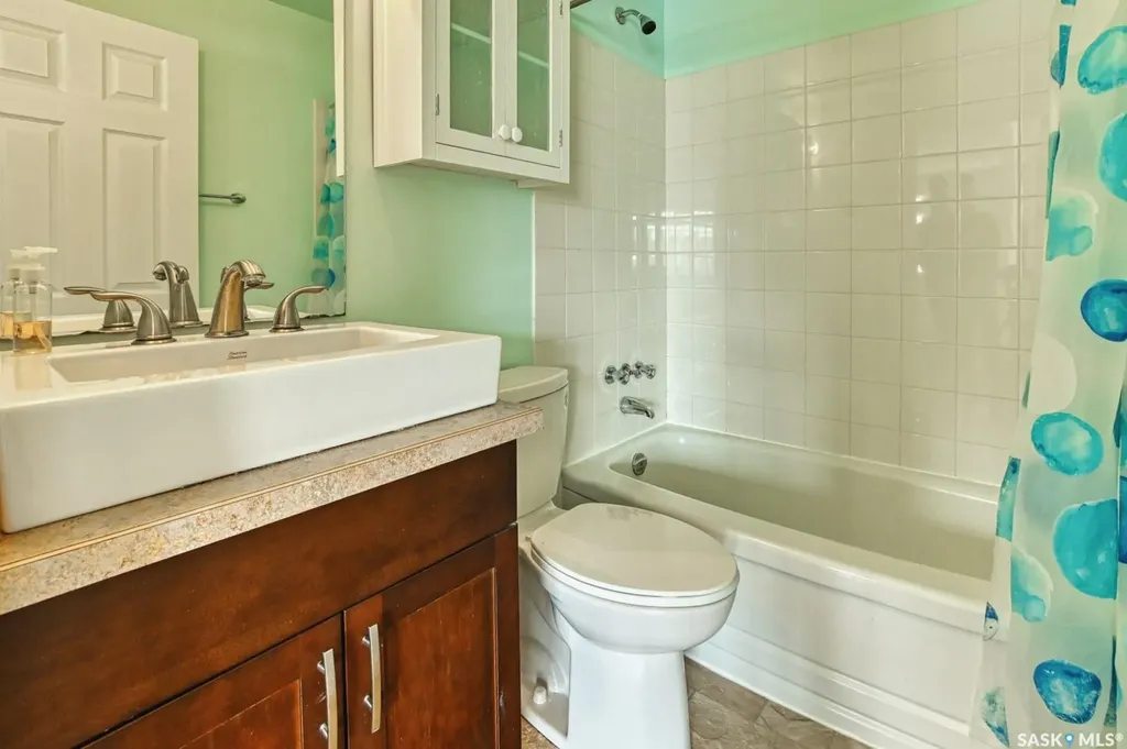 2121 Rae Street Regina SK S4T 2E8