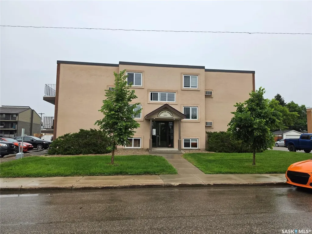 2251 St Henry Avenue Saskatoon SK S7M 0P5