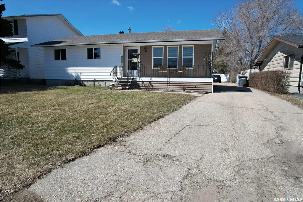 108 Willowdale Avenue Kipling SK S0G 2S0