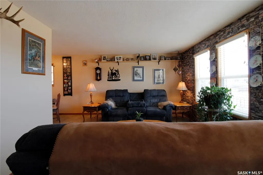 108 Willowdale Avenue Kipling SK S0G 2S0