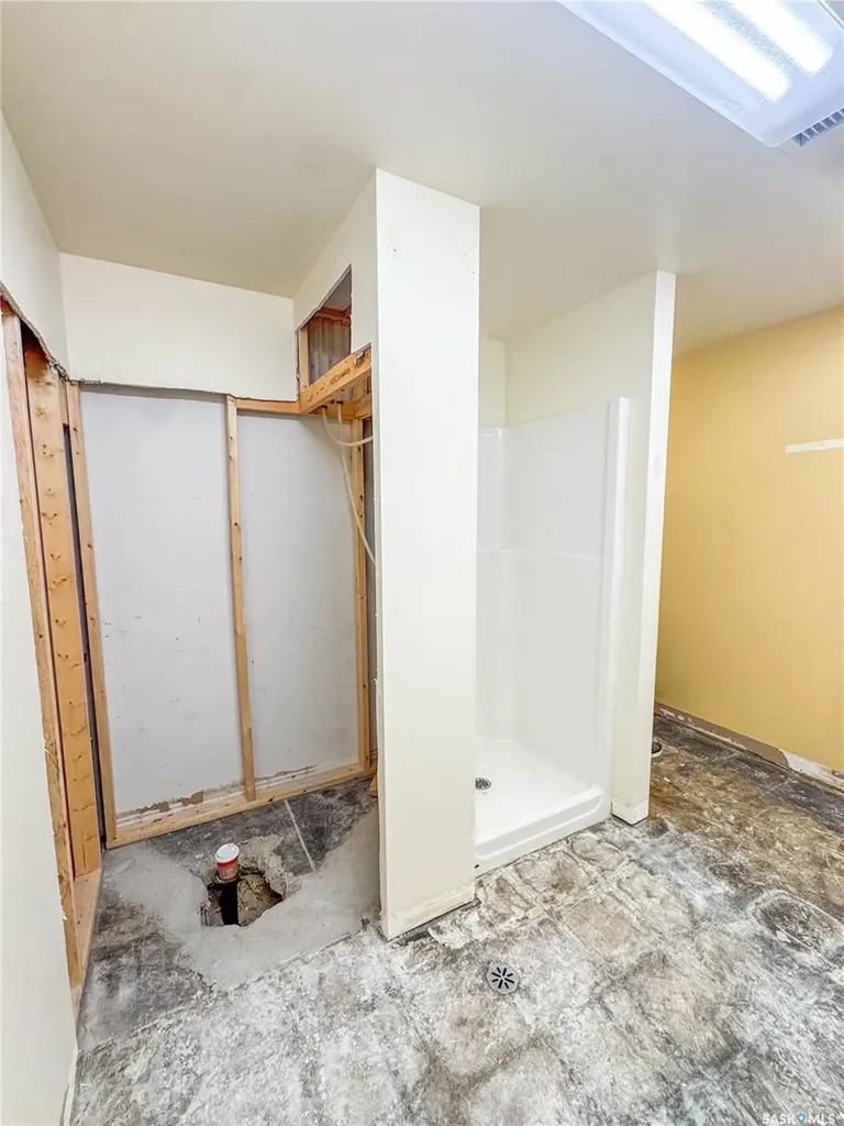 4077 2nd Avenue W Prince Albert SK S6W 1A1