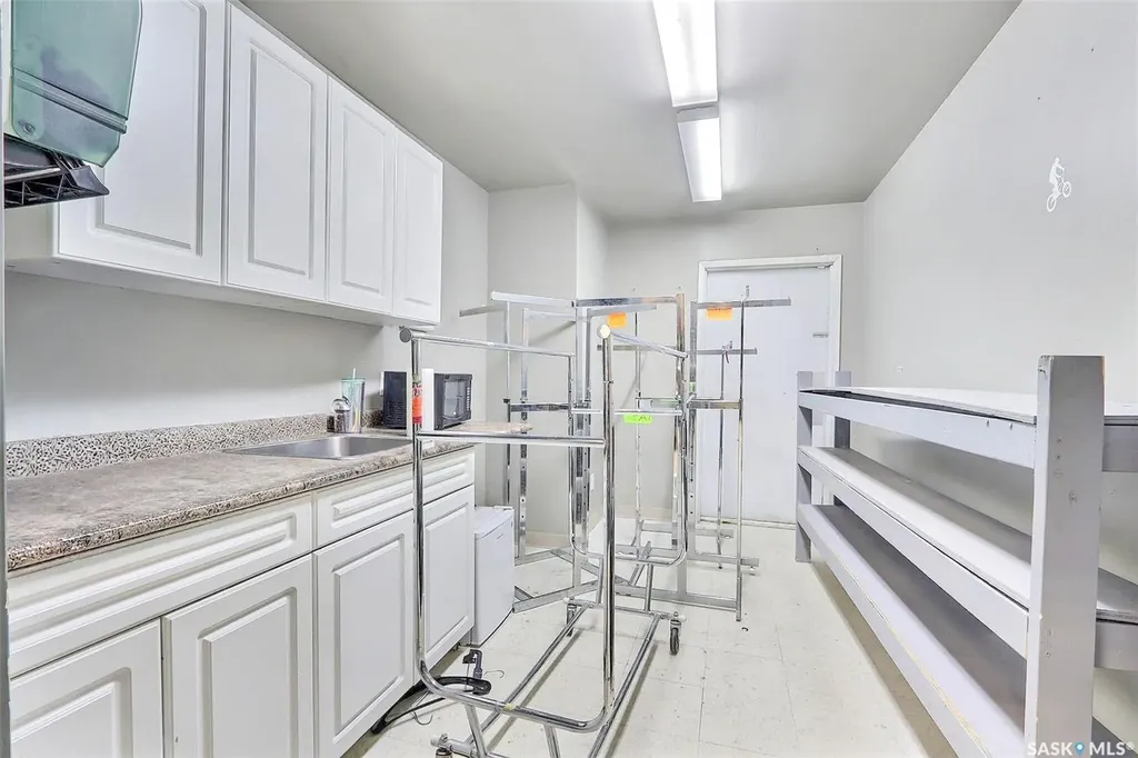 4077 2nd Avenue W Prince Albert SK S6W 1A1