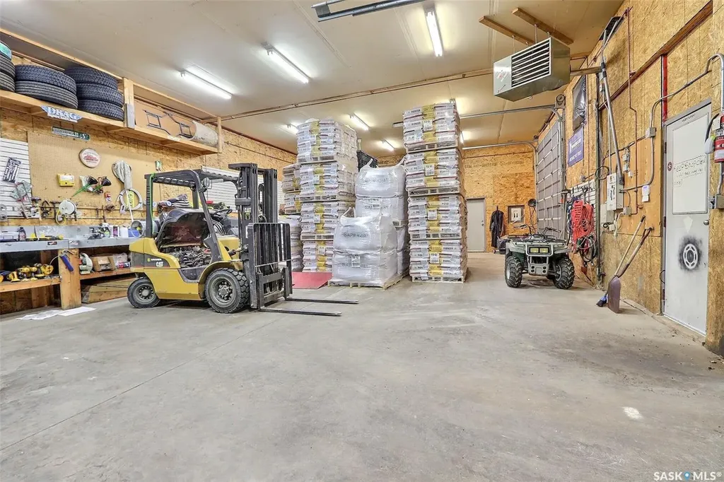 4077 2nd Avenue W Prince Albert SK S6W 1A1