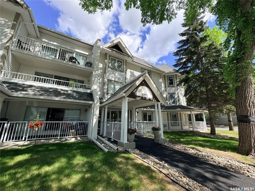 2275 Mcintyre Street Regina SK S4P 2S1
