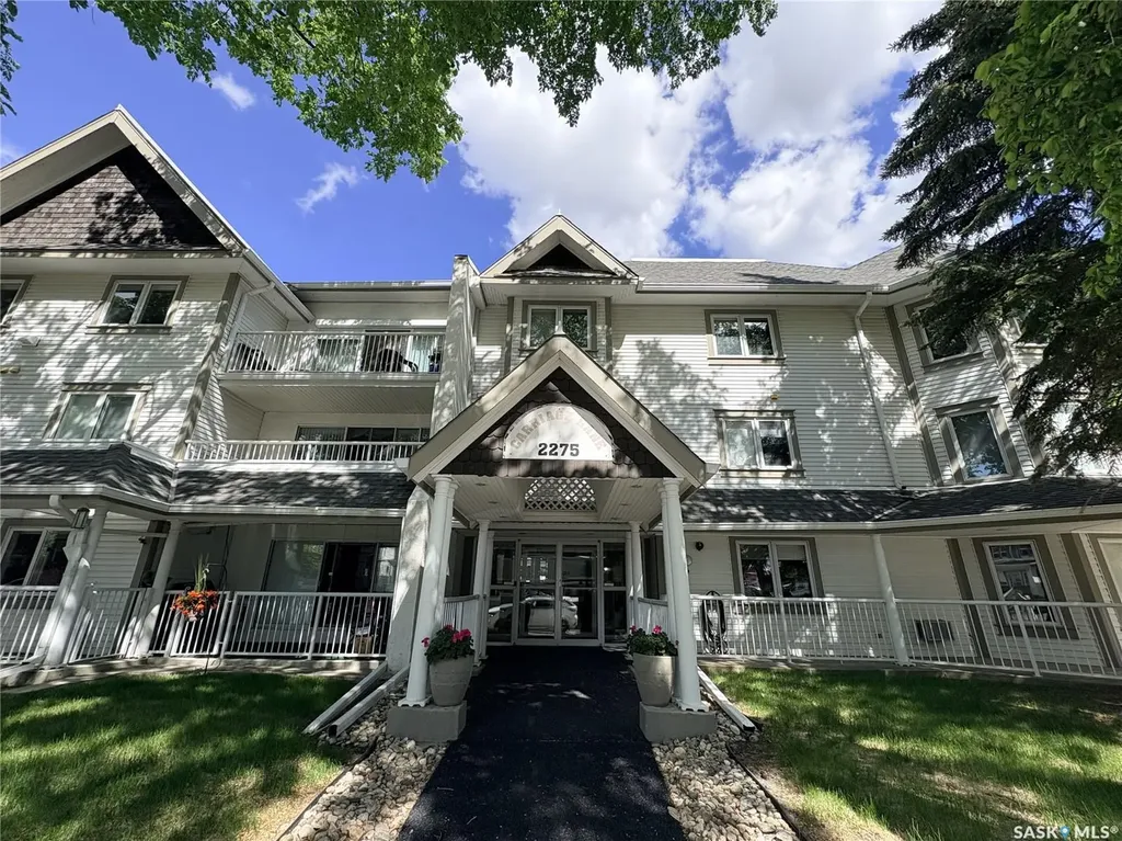 2275 Mcintyre Street Regina SK S4P 2S1