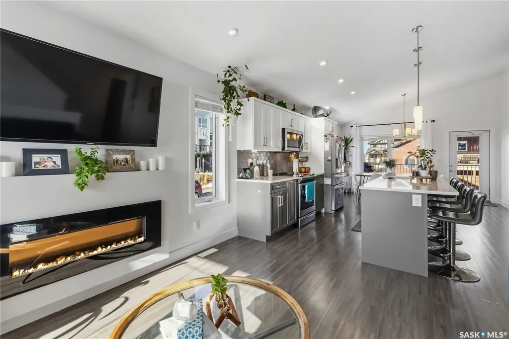 403 Delainey Road Saskatoon SK S7V 0N4